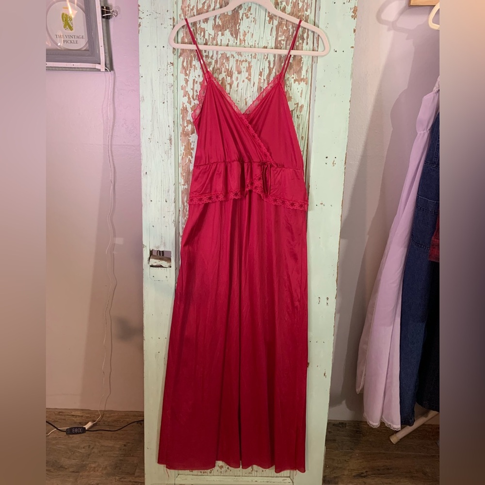 Women’s red flowy silhouette maxi dress